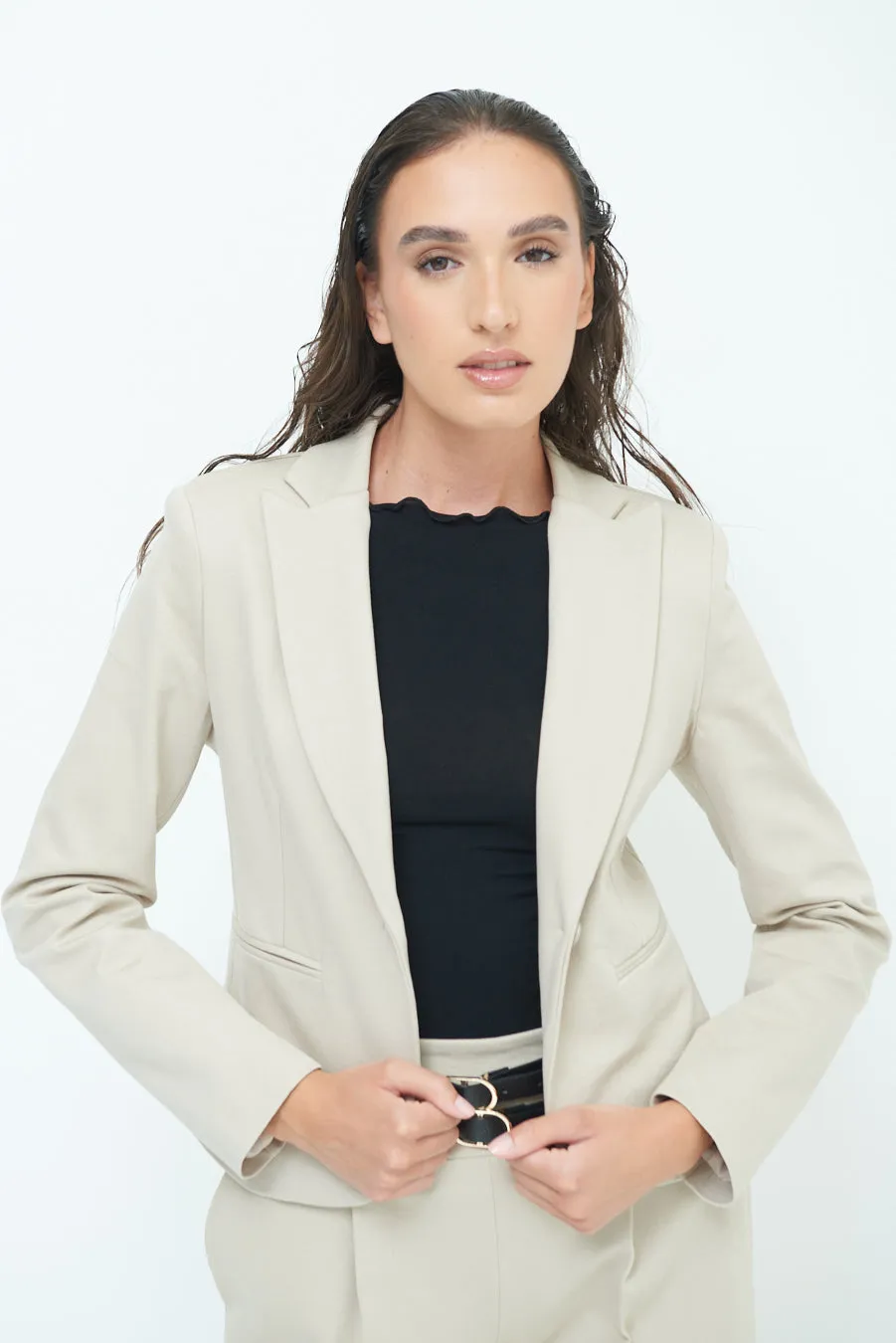 Chic cropped jacket with button closure wholesale