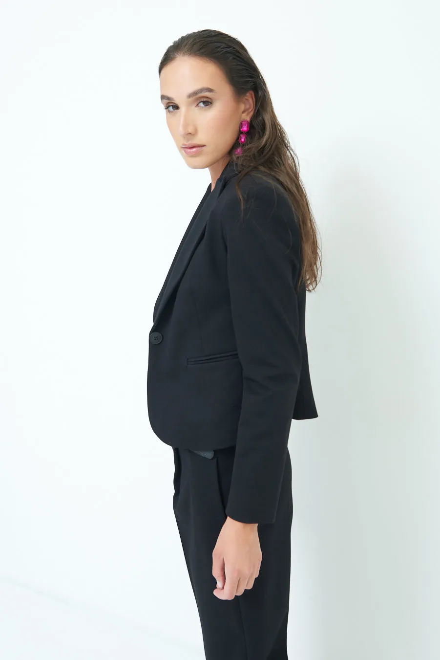 Chic cropped jacket with button closure wholesale