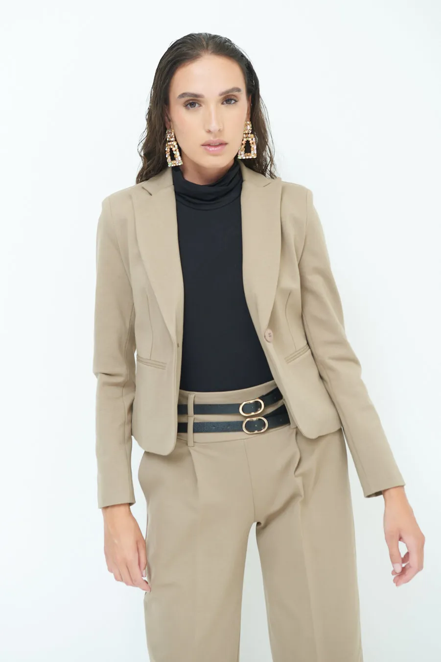 Chic cropped jacket with button closure wholesale