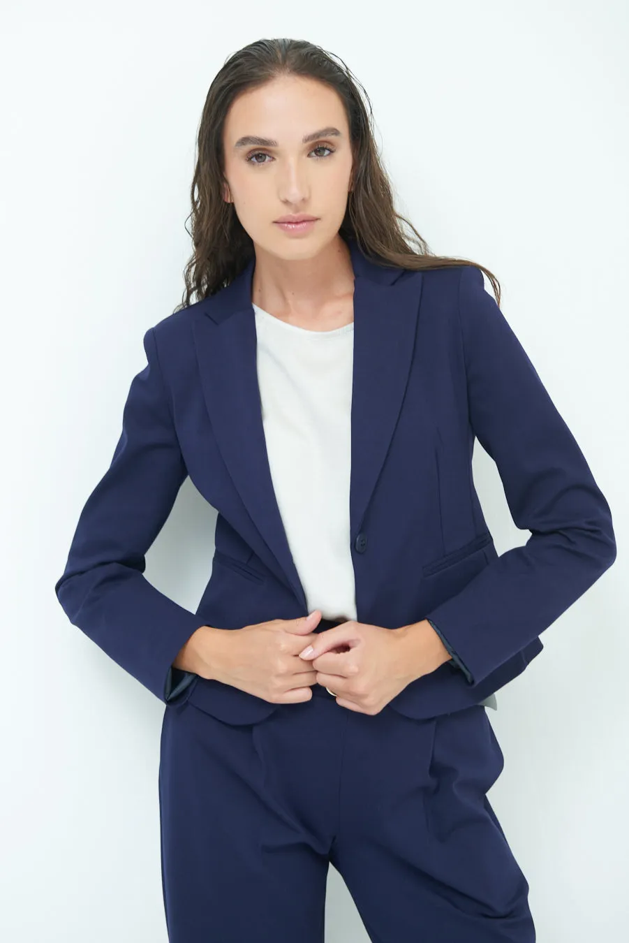 Chic cropped jacket with button closure wholesale