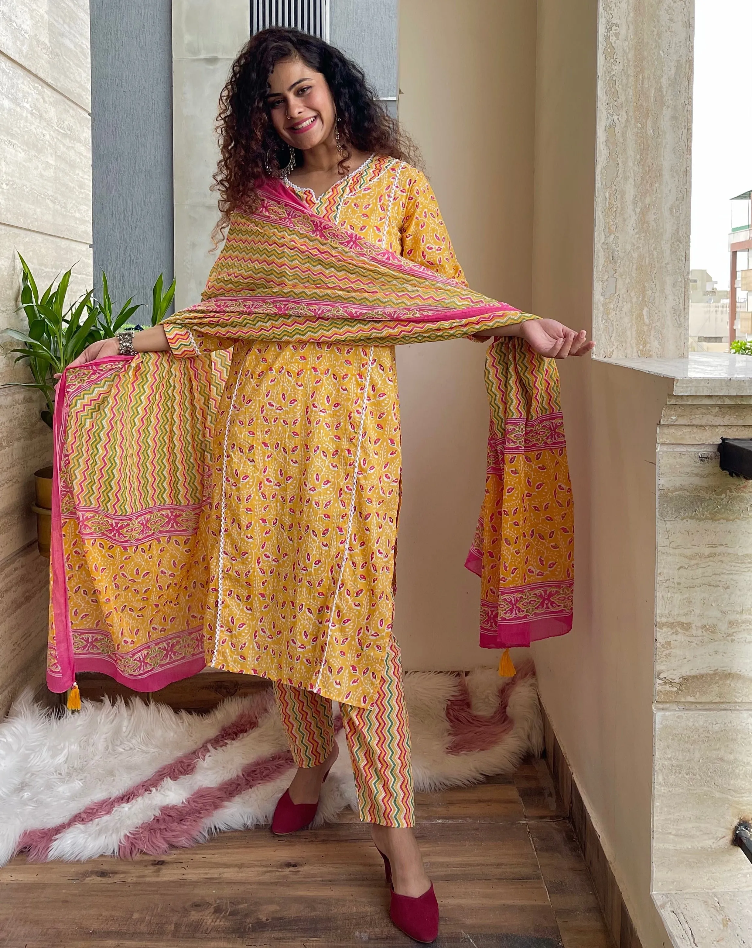 Floral Motifs On Yellow Dupatta Suit Set