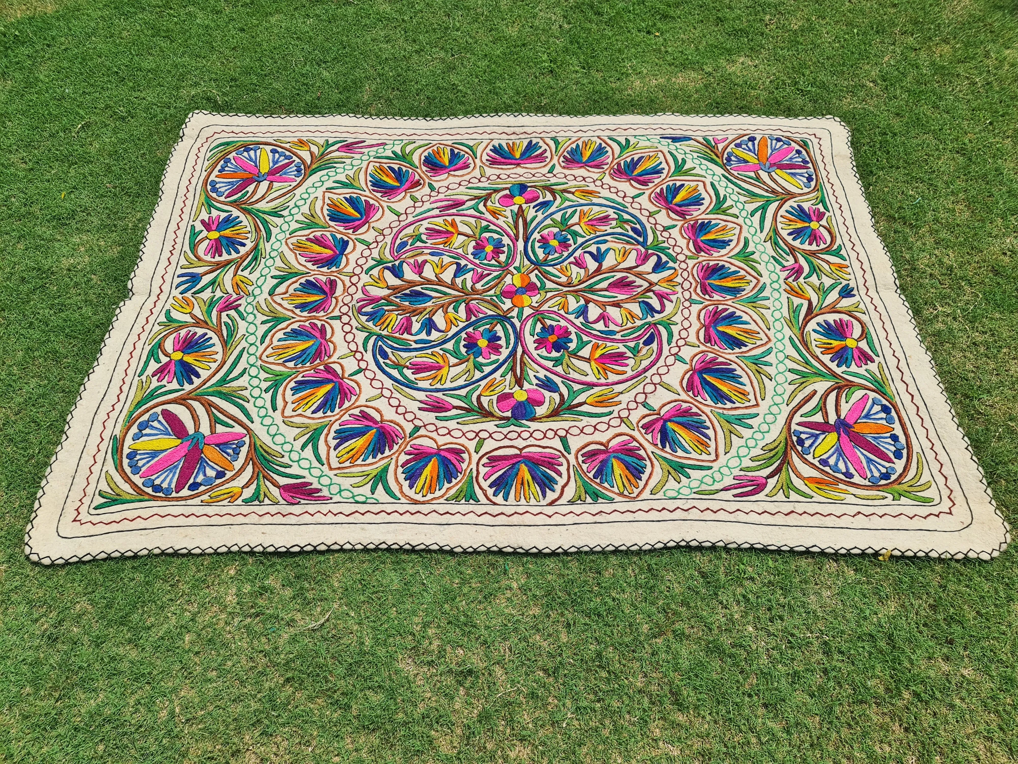Hand-Felted 7x5 Wool Rug "Namda" from Kashmir - Unique Floral Embroidery on Sheep Wool Felt Base - Boho Decor for Cozy Floors and Artful Corners