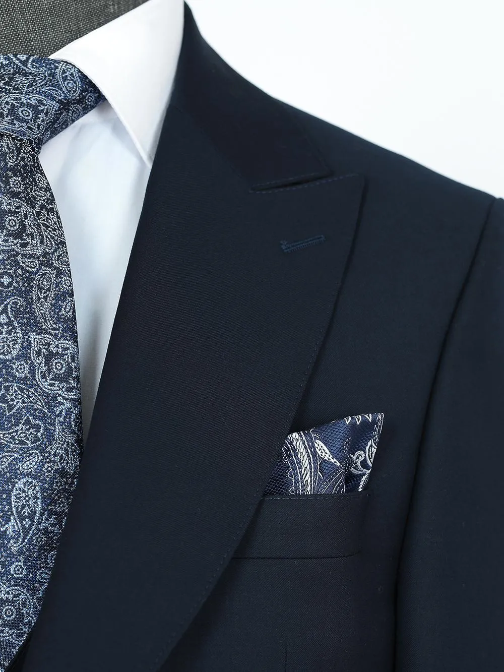 Three Piece Double Pocket Blue Bespoke Men Suit Tailored